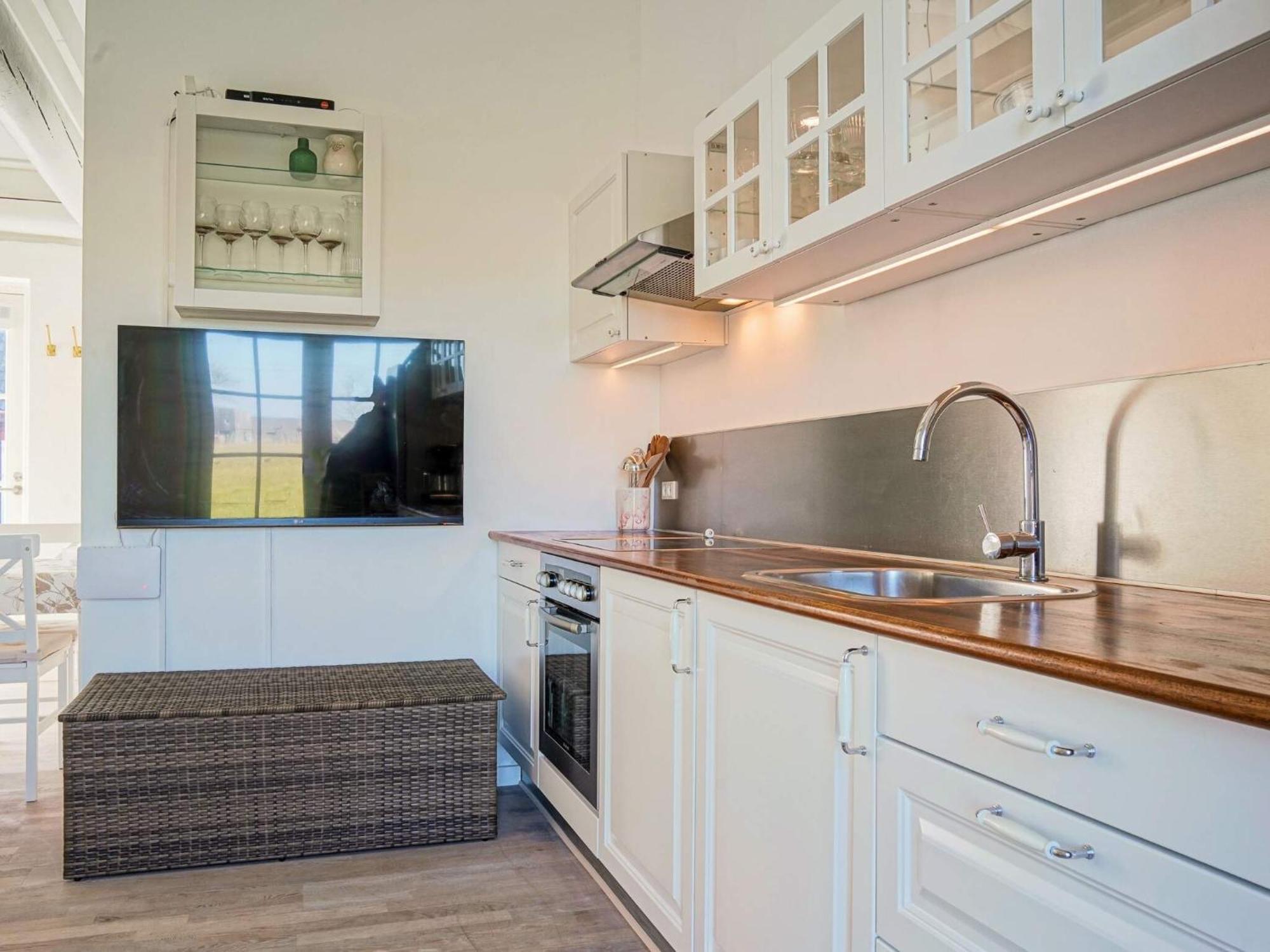 Apartment 4 Person In Aakirkeby Akirkeby
